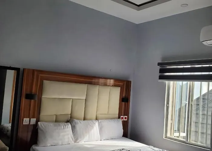 Riverleaf Hotels And Suites