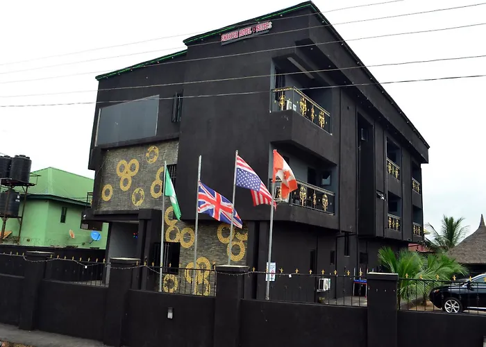 Empayer Hotel & Suites